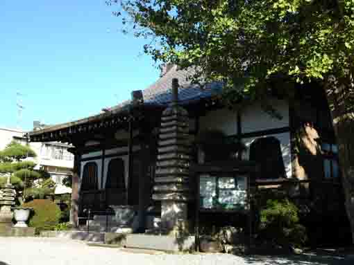 the main hall of Shinseiji Temple