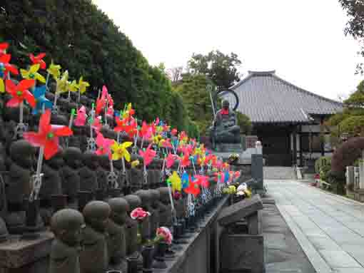 the approach road of Dairenji