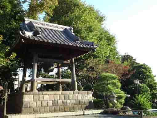 the bell tower in Koensan Dairenji