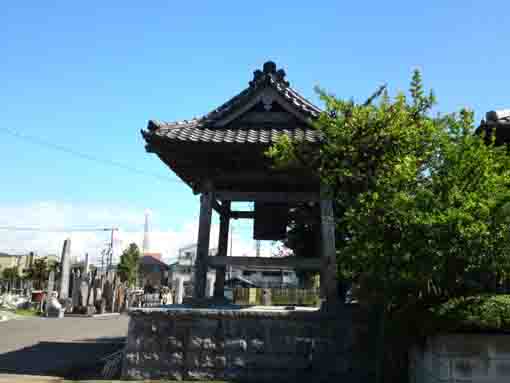 the bell tower in Saikosan Genshinji