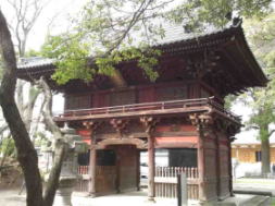 The Niomon Gate at Mamasan
