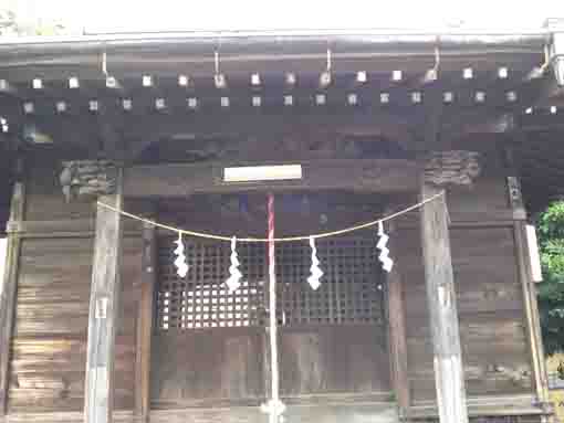 the main hall of Hachiman Jinja Shrine