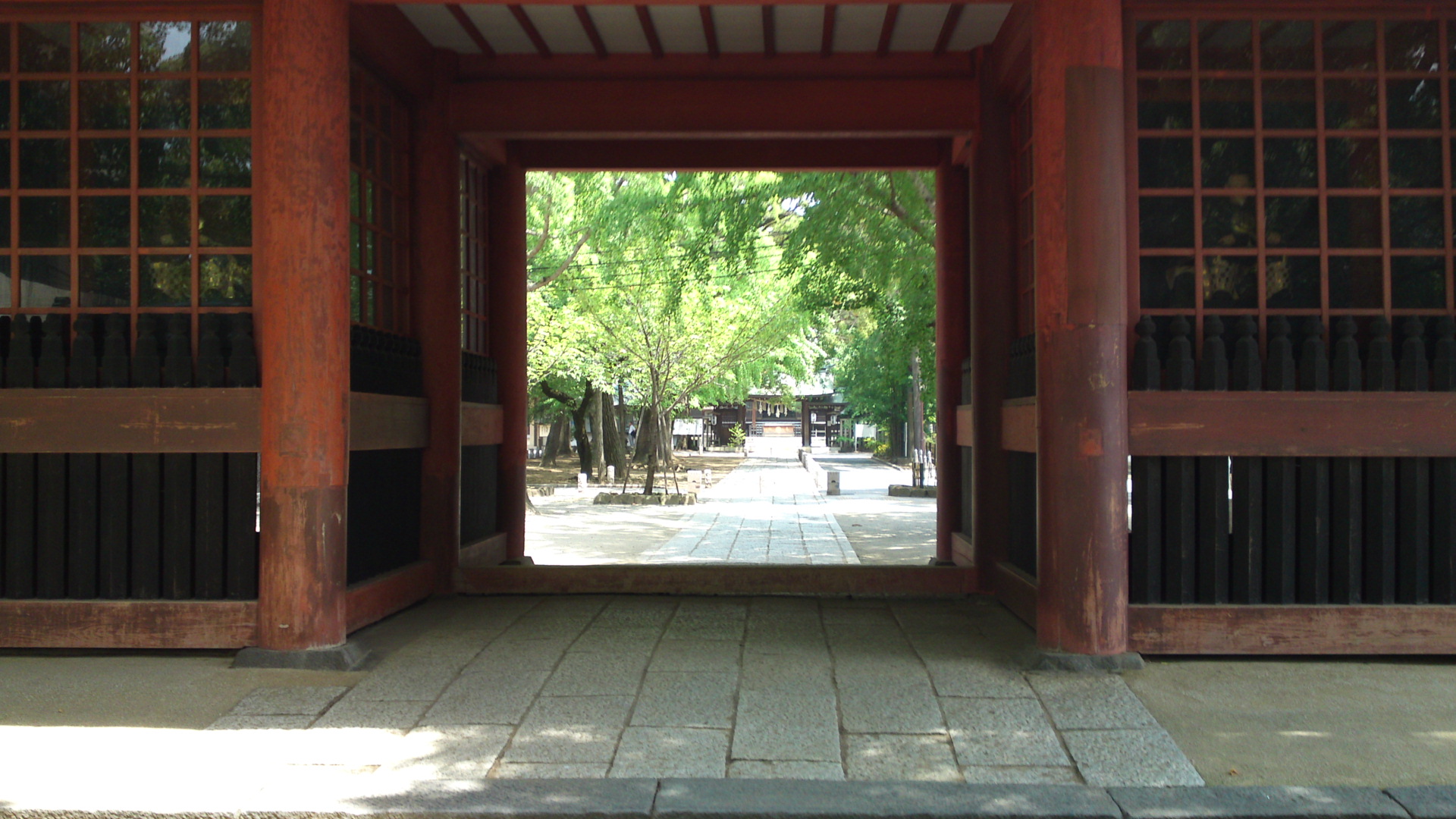 2013年葛飾八幡宮随神門の写真２