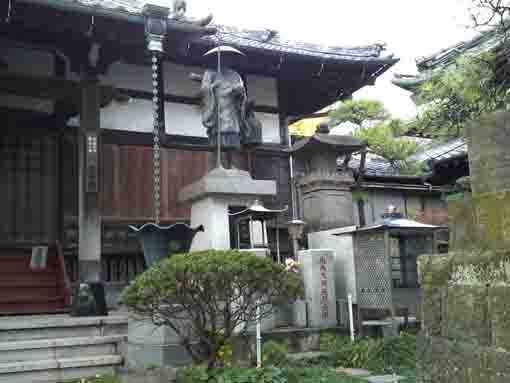 the statue of Kobo Daishi Kukai in Hojoin