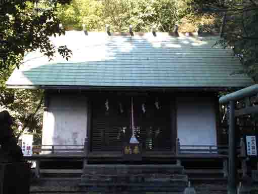 the main gate of Kokufu Jinja