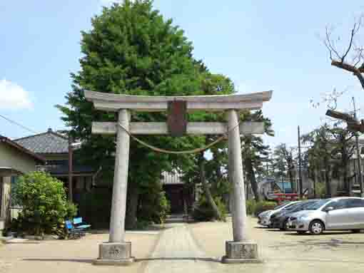 Koroku Jinja Shrine in Shinden Ichikawa