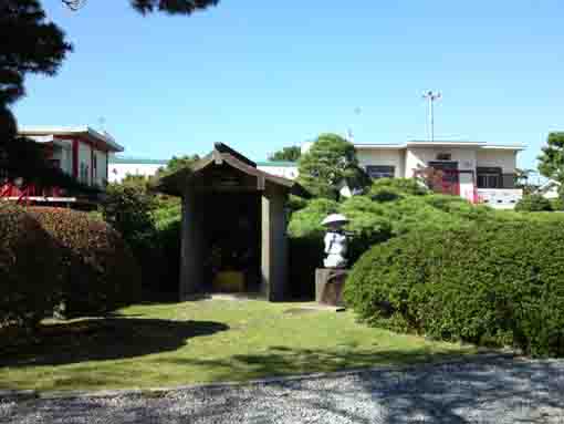 stone stateus in Jushoin in Matsumoto