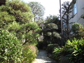 清華園の庭園