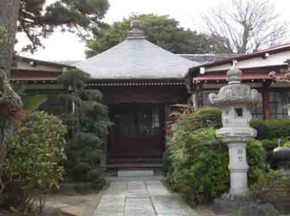the main hall of Shogenji Temple