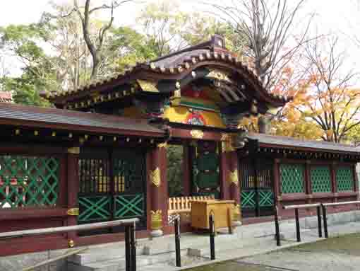 Tokiwa Jinja in Fall