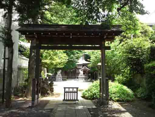 the approach of Yasaka Jinja in Innai